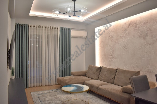 Apartament modern 2+1 me qira tek Kompleksi Tirana Golden Park, ne Tirane